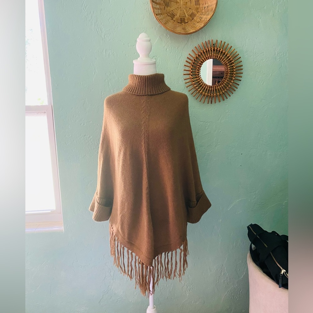 NWOT 100% Alpaca Wool Shawl